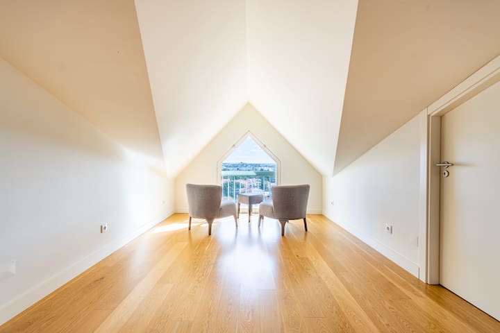 Khall sea view duplex