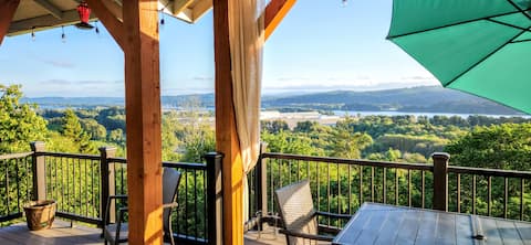 Panoramic River Views & Nature at Every Window