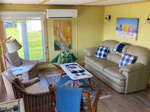 Successful Airbnb property: Mary’s Place, cute cottage steps to the beach in Prince Edward Island