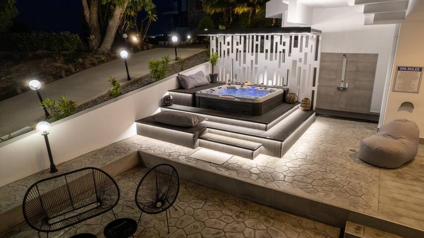 Monte Smith Luxury Villa gallery image 4