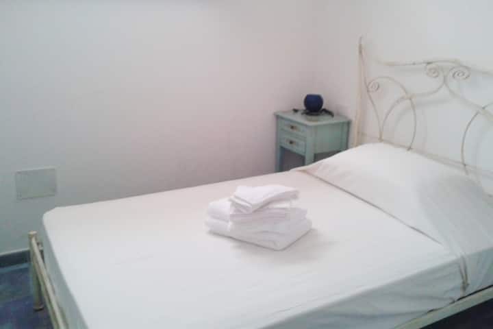 ห้องนอนที่ 3 พร้อมเตียงสไตล์ฝรั่งเศส