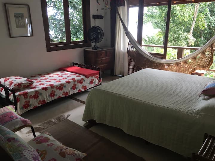 Master suite, cama super king e cama de viuva