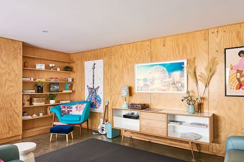 Popular Airbnb listing: Bobby Three One Oh. in City Of Ballarat