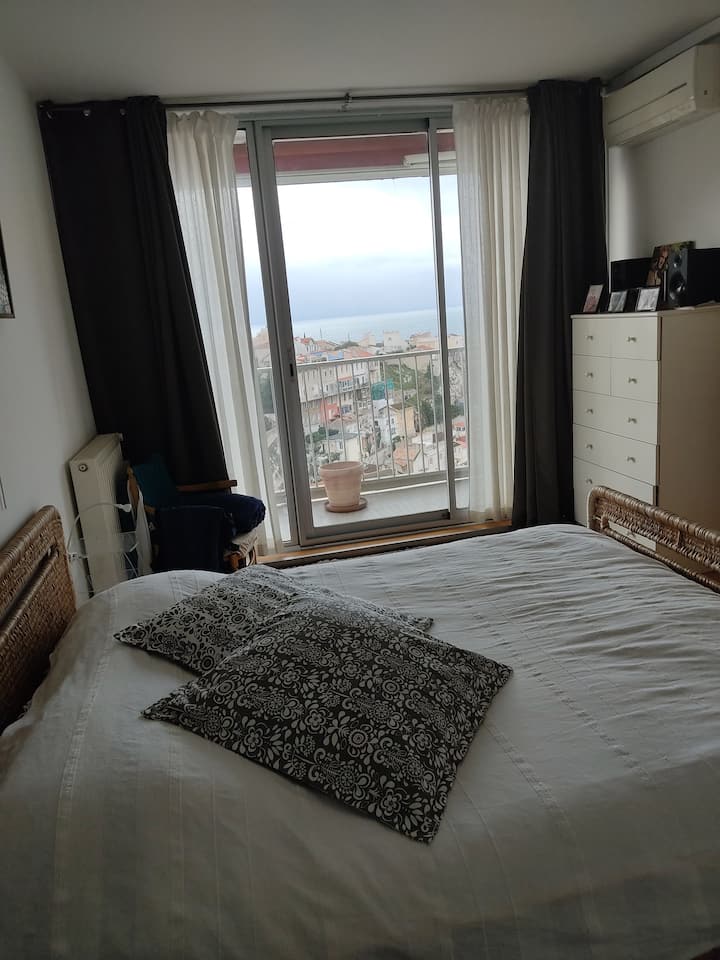 Chumba cha kwanza cha kulala