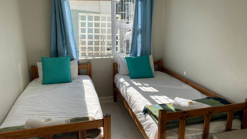 Blouberg, Pvt. House, Sleeps 6-8, Monthly rate gallery image 5