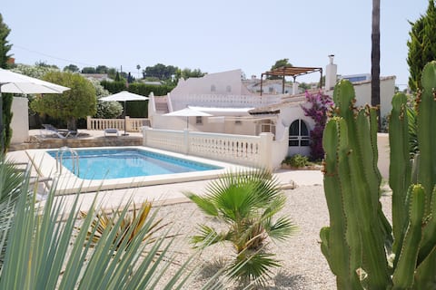 Villa Alba Fustera, beach by walk