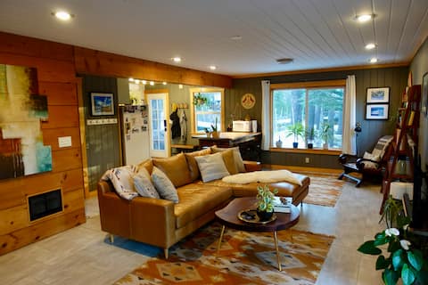 Cozy Cabin on Historic Donner Summit