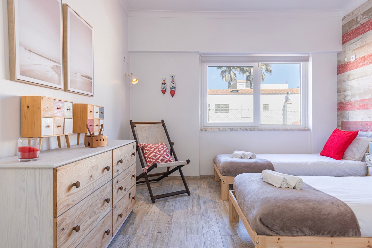 QUARTO TRIPLO CAMAS SINGLE