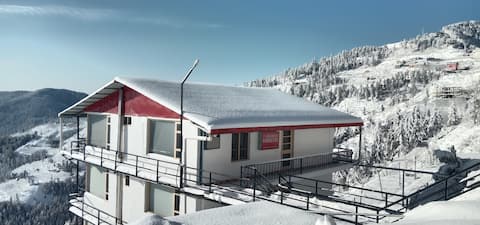 4 Suite Rooms|Anubhav cottage | Parking| New Kufri