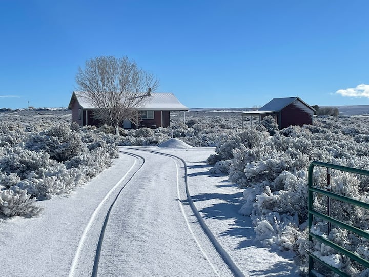 Christmas Valley High Desert Base Camp Houses for Rent in Christmas