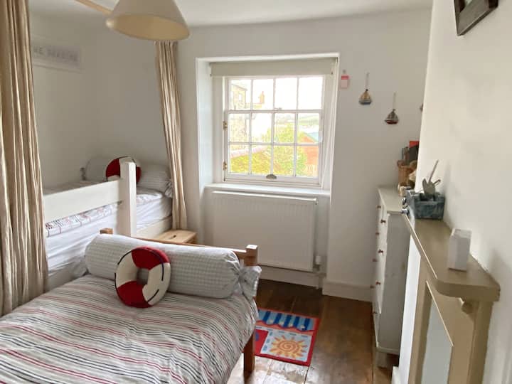 Habitación doble con dos dormitorios.