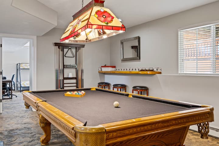 The Game Room: บิลเลียดโป๊กเกอร์ Nintendo Wii บอร์ดเกมและอีกมากมาย! ความนิยมครั้งใหญ่หลังจากใช้เวลาทั้งวันในสระว่ายน้ำและอ่างน้ำร้อน!