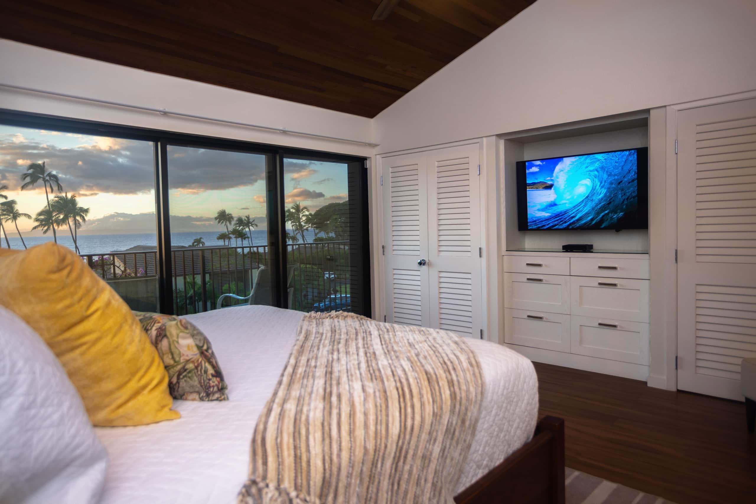 Condo in Kihei · ★4.99 · 2 bedrooms · 3 beds · 2 baths - Image 16
