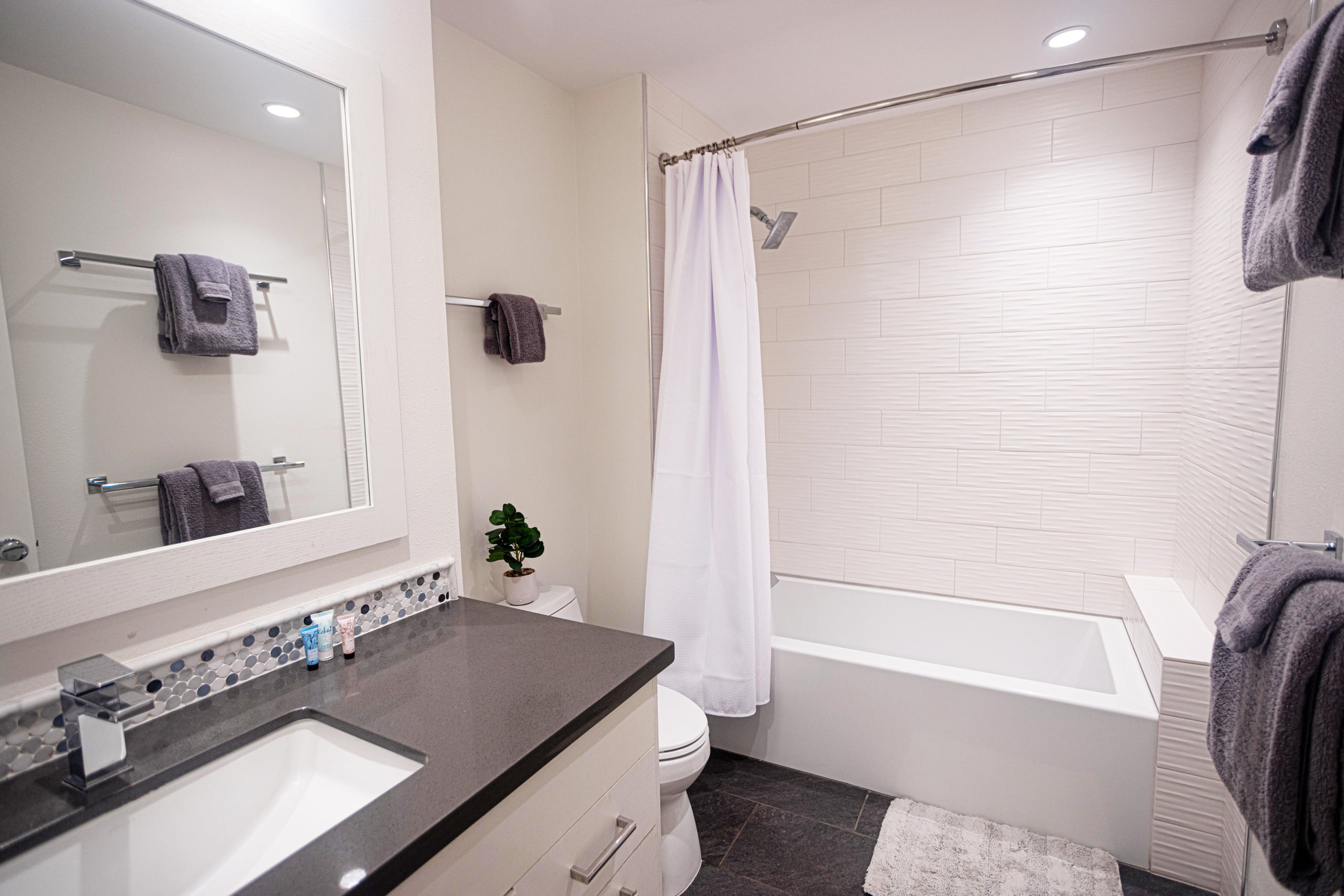 Condo in Kihei · ★4.99 · 2 bedrooms · 3 beds · 2 baths - Image 28