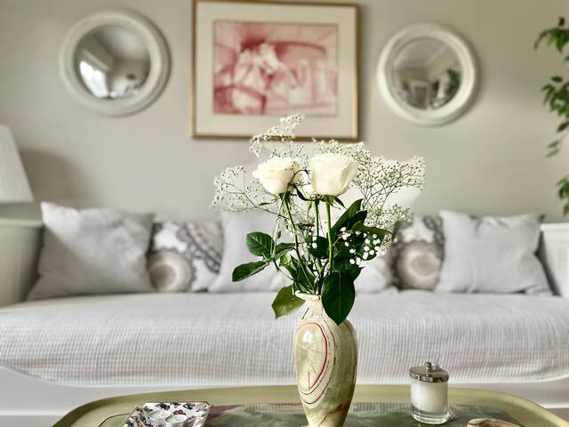 The Athenian Apartment gallery image 4