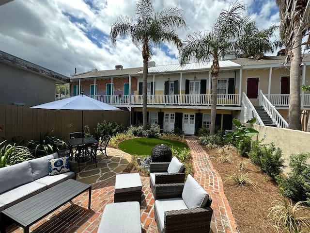 Marigny Gem 1800 sf + private yard_24-NSTR-18701 gallery image 2