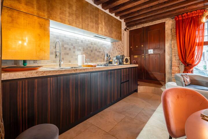 Casa Manina sul Ponte – your private Canal View gallery image 3