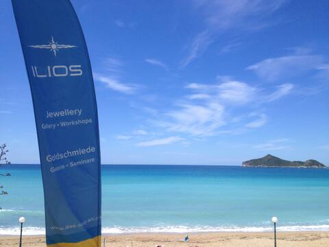ILIOS Loft Apartments right on the beach