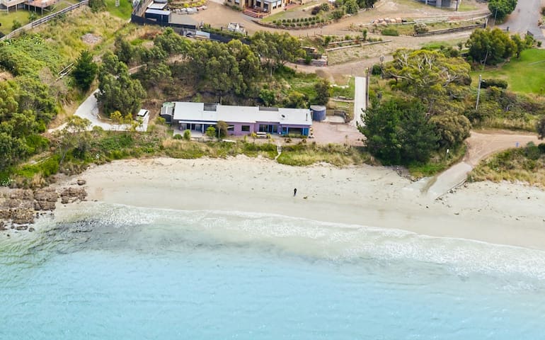 Beach front- Live on The Beach Experience