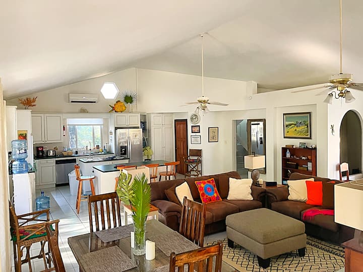 Living room 2