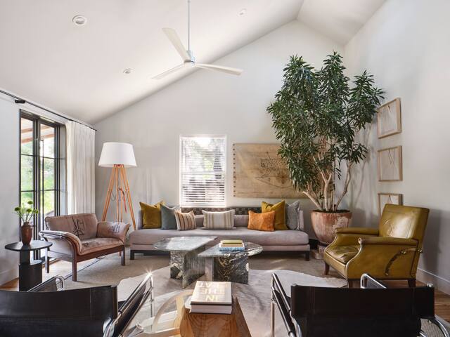 Zephyr House: Hip Bungalow + Pool in East ATX gallery image 2