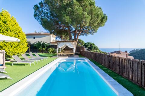 ★CoastalVillas - Villa Destiny ★ garden, pool&bbq