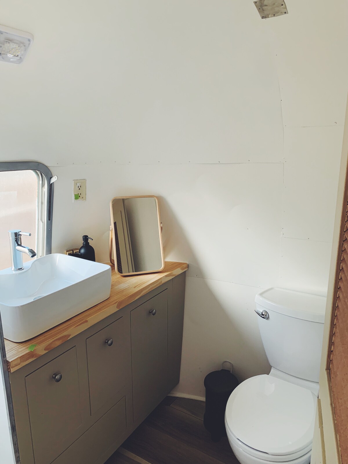 Elevated Airstream in Walkable East Austin