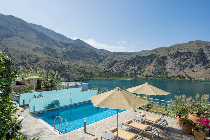 Villa Rea-Bluefairy Villas with lake and sea views