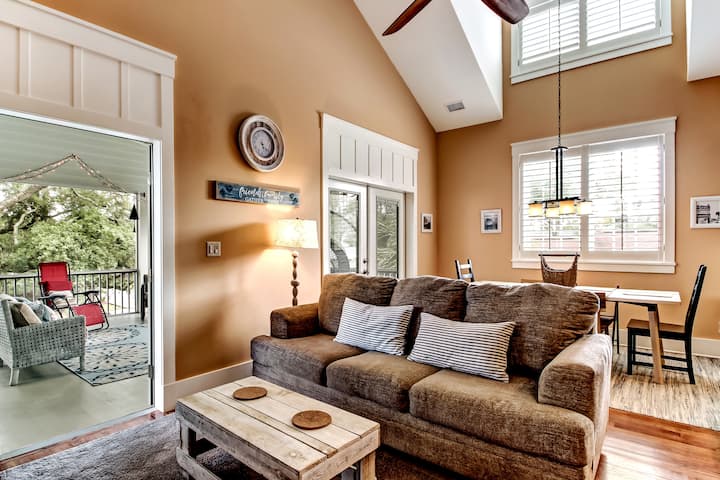 Welcome 2026!
Adorable Tybee Cottage With Pool/spa - Tybee Island, GA