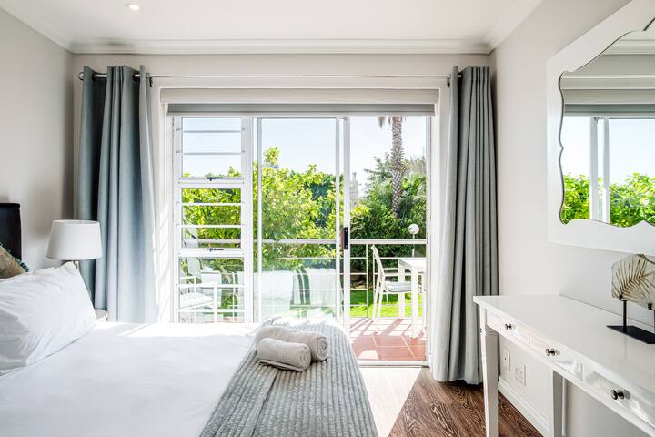 Spacious home combining sea & nature to relax gallery image 4