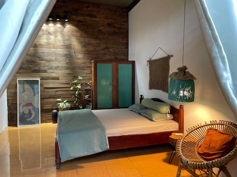 CoCun Homestay/Handmade/Artwork (1 dbed)