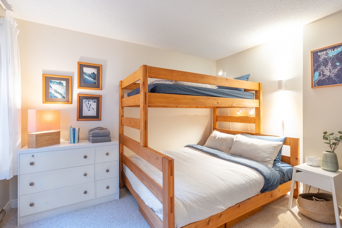 Main bedroom with Queen size bed at the bottom & Twin size bed on top.