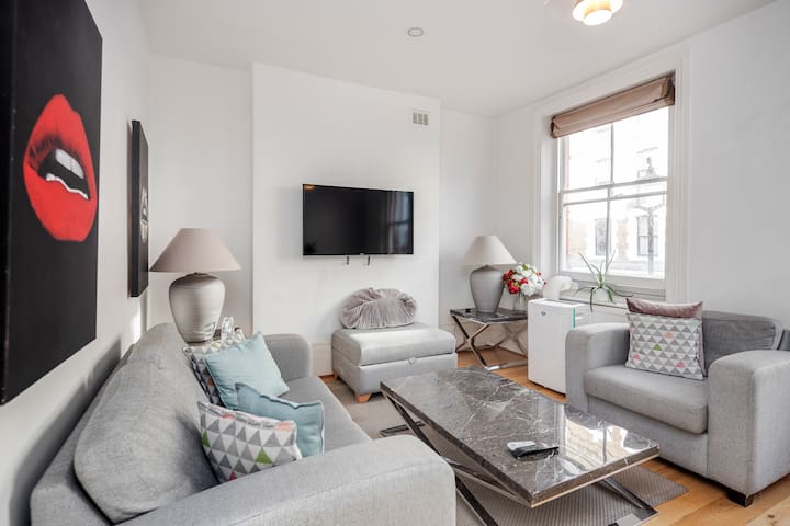 Relaxing & Spacious 4bed 2.5bath +AC + Fast Wi-Fi