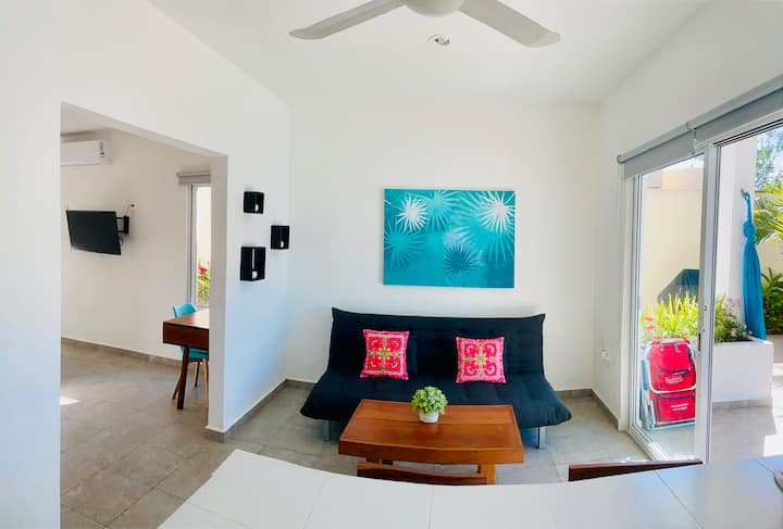 Aqua Guesthouse 8 ~ Steps To Beach ~ A+ Internet - Puerto Morelos