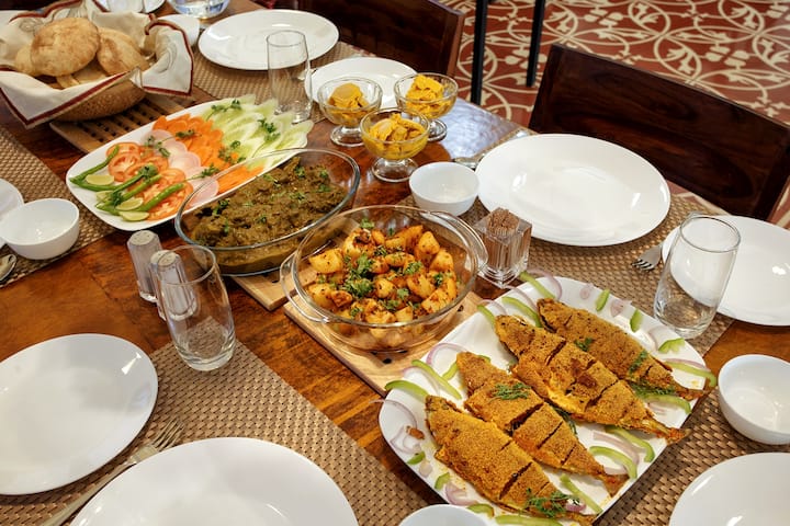 Fresh delicious home food, all at cost