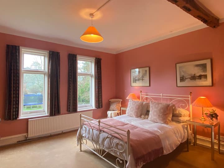 Dormitorio rosa (D)
