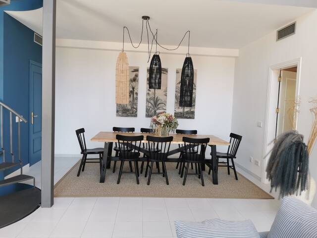 Villa 8 pers. piscine,vue mer, parking,costa brava gallery image 5