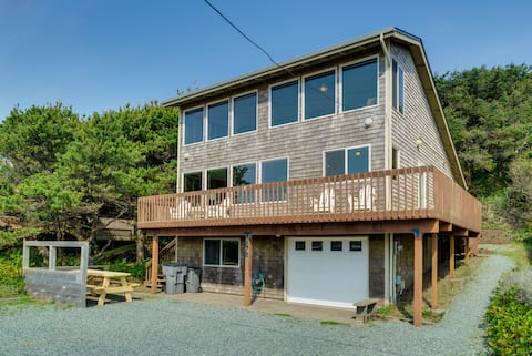 Manzanita Sanctuary With Ocean Views - MC #1185
