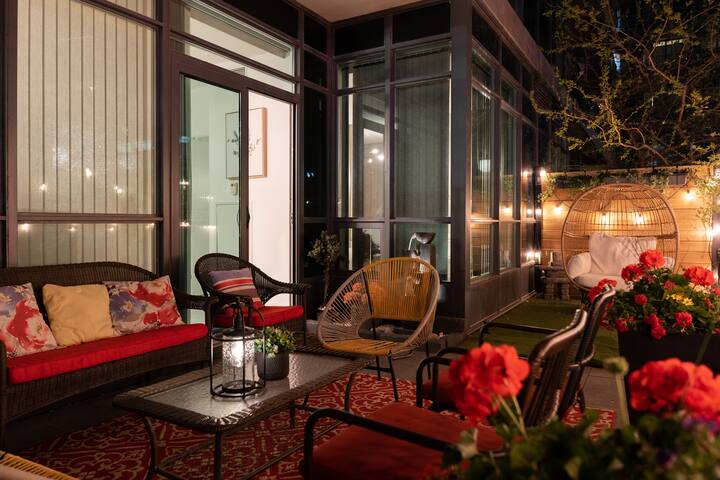 Luxury Toronto Downtown Condo with Private Terrace gallery image 5