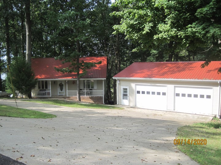 Happy Daze on Beautiful Lake Barkley !! Houses for Rent in Cadiz