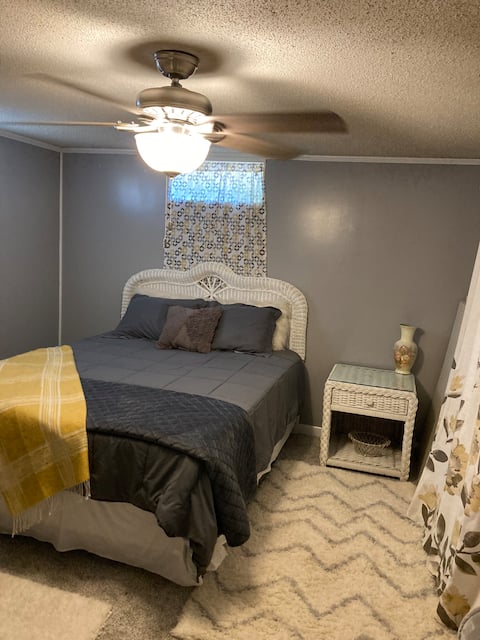 Coziness in SE MO Paradise