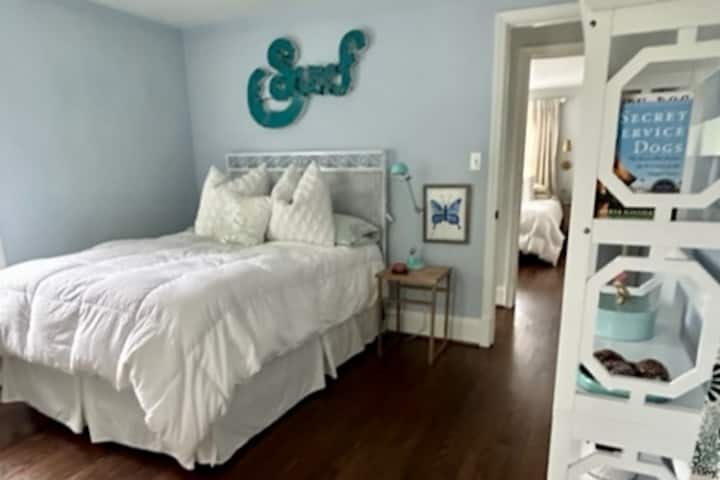 Dormitorio de surf, cama de tamaño completo