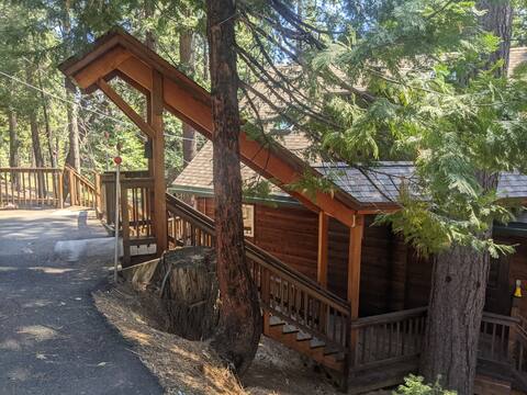 Family Friendly, Hike Into State Park, Fall Rates!