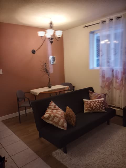 Successful Airbnb property: Inner City - 17 avenue Charmer in Lower Mount Royal