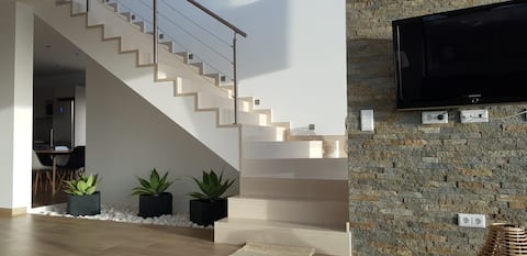 Successful Airbnb property: Sunrise Villa - Private pool and Sea view in Sagres