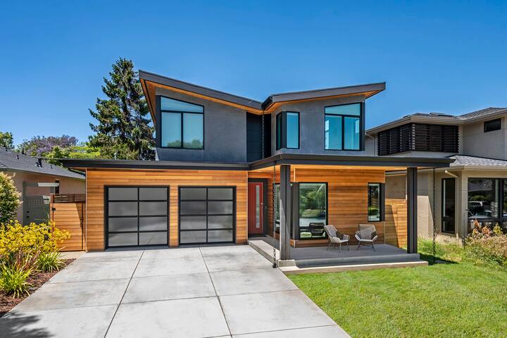 Modern San Francisco Bay home gallery image 2