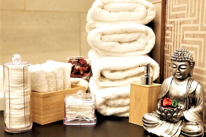 Fast CHECK-IN 3 Bdr & 3 Beds, House. gallery image 5