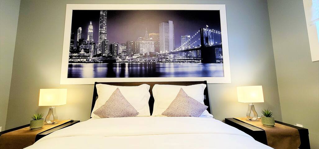 Fast CHECK-IN 3 Bdr & 3 Beds, House. gallery image 3