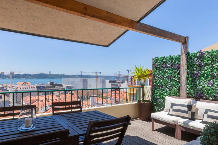 Chiado – TwoTerraces Scenic view- AC-3Bedrs&3baths gallery image 5