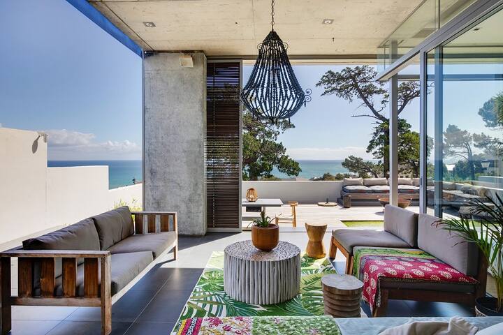 Camps Bay 4-Bedroom Home | Sea Views & Pool gallery image 2